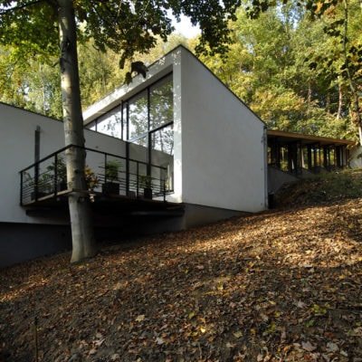 Maison Fabienne et Erik par Pierre Blondel à Court St-Etienne en Belgique 2 400x400