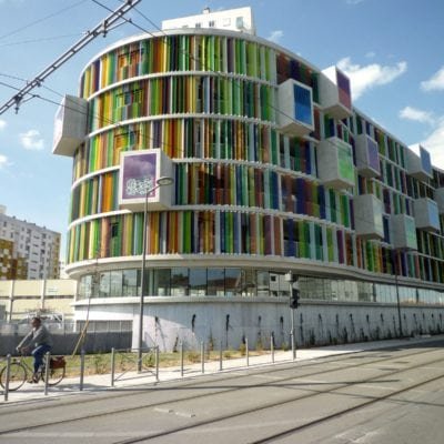 Arc en ciel par Bernard Bühler à Bordeaux, France Arc En Ciel Bordeaux Bernard Buhler 14 400x400