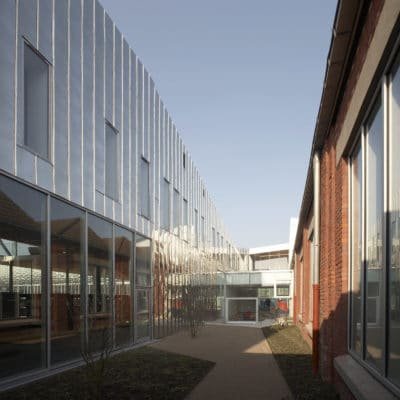 Médiathèque d'Armentières par Béal-Blanckaert en France Mediatheque Armentiere Beal Blanckaert 10 400x400