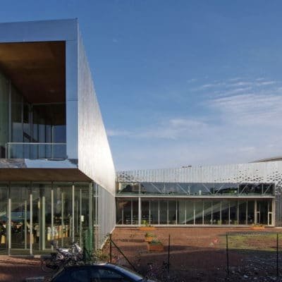 Médiathèque d'Armentières par Béal-Blanckaert en France Mediatheque Armentiere Beal Blanckaert 3 400x400
