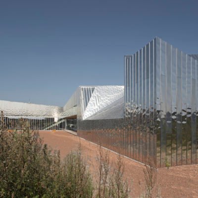 Médiathèque d'Armentières par Béal-Blanckaert en France Mediatheque Armentiere Beal Blanckaert 7 400x400