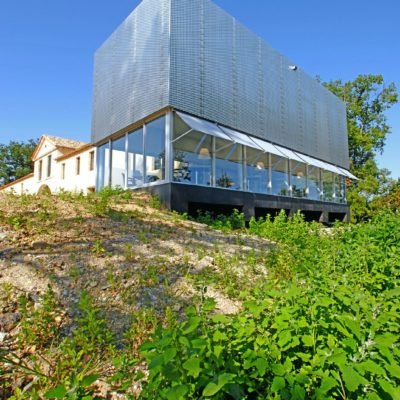 Extension du Château du Prince Noir par Bernard Bühler en France. Chateau Prince Noir Bernard Buhler 3 400x400
