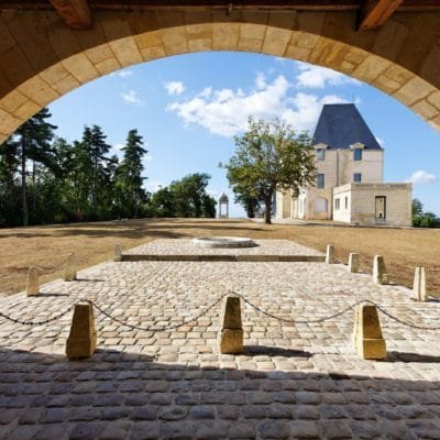 Extension du Château du Prince Noir par Bernard Bühler en France. Chateau Prince Noir Bernard Buhler 6 400x400