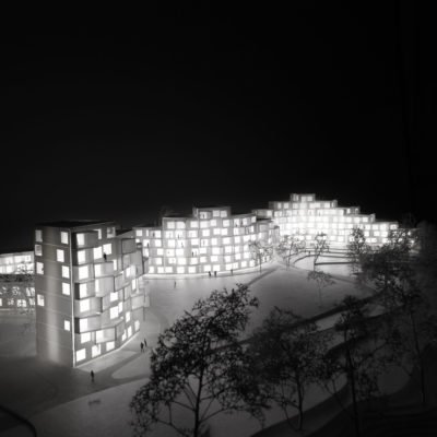 Bjarke Ingels démontre son talent en remportant le projet pilote de Kouvola en Finlande. Maquette 400x400