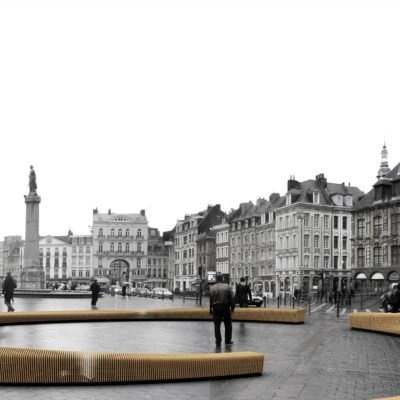 Aménagement de la Grande Place de Lille par Chartier-Corbasson architectes. Banc Place Lille 7 400x400
