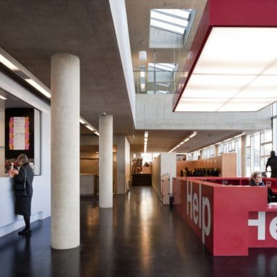 Corby Cube à Northants par HawkinsBrown Corby Cube 4 400x400