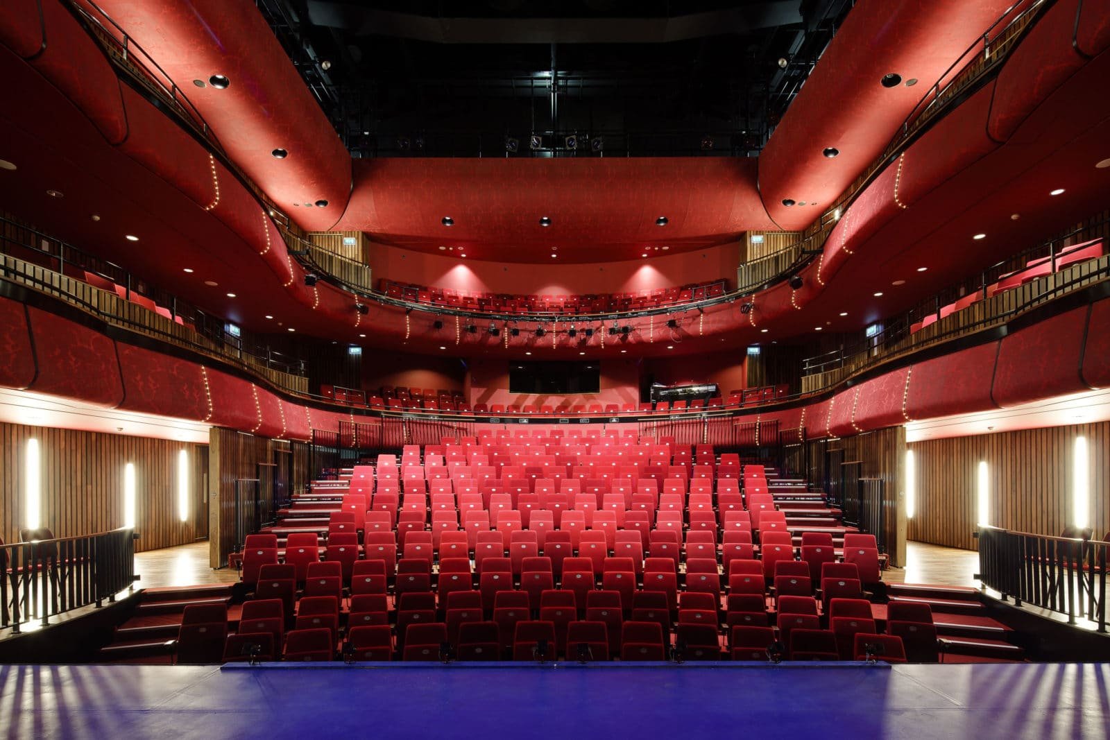 Corby Cube à Northants par HawkinsBrown © Tim Crocker