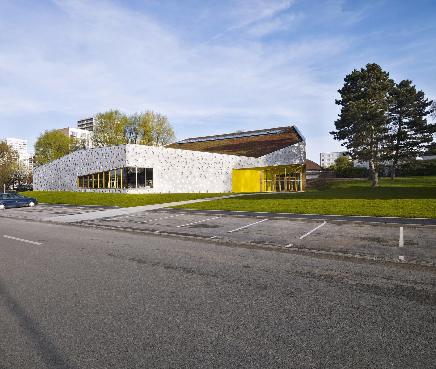 Salle d’escalade de Mons-en-Barœul par Béal & Blanckaert © Julien Lanoo