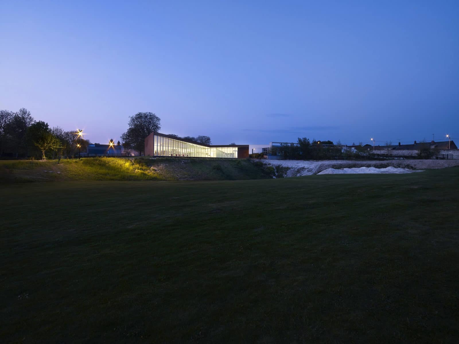 Médiathèque de Corbie par Béal & Blanckaert © Julien Lanoo