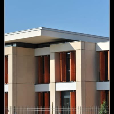 Temple bouddhiste de Bussy Saint-Georges par l’Atelier Rolland & Associés Temple Bouddhiste Bussy Frederic Rolland 2 400x400