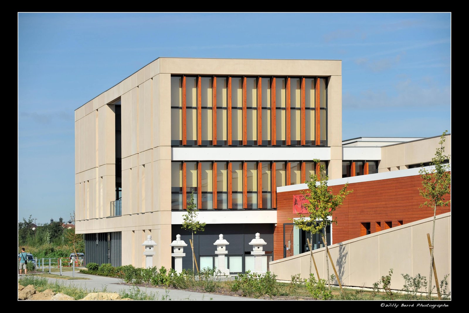 Temple bouddhiste de Bussy Saint-Georges par l’Atelier Rolland & Associés © Willy Barré