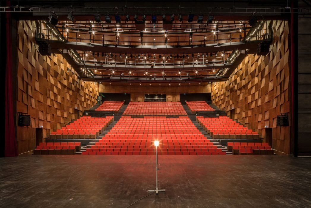 Théâtre Sénart par Chaix & Morel et associés Theatre Senart Chaix Morel 11 1047x700